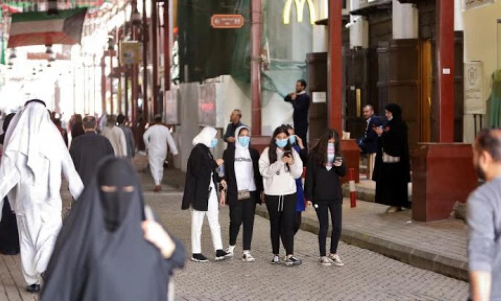 Κατάρ: "Καμπάνα" 51.000 ευρώ σε όποιον δεν φοράει μάσκα